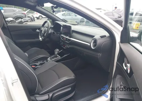 2024 Kia Forte Gt-Line z USA, uszkodzony, nr VIN 3KPF54AD2RE774596